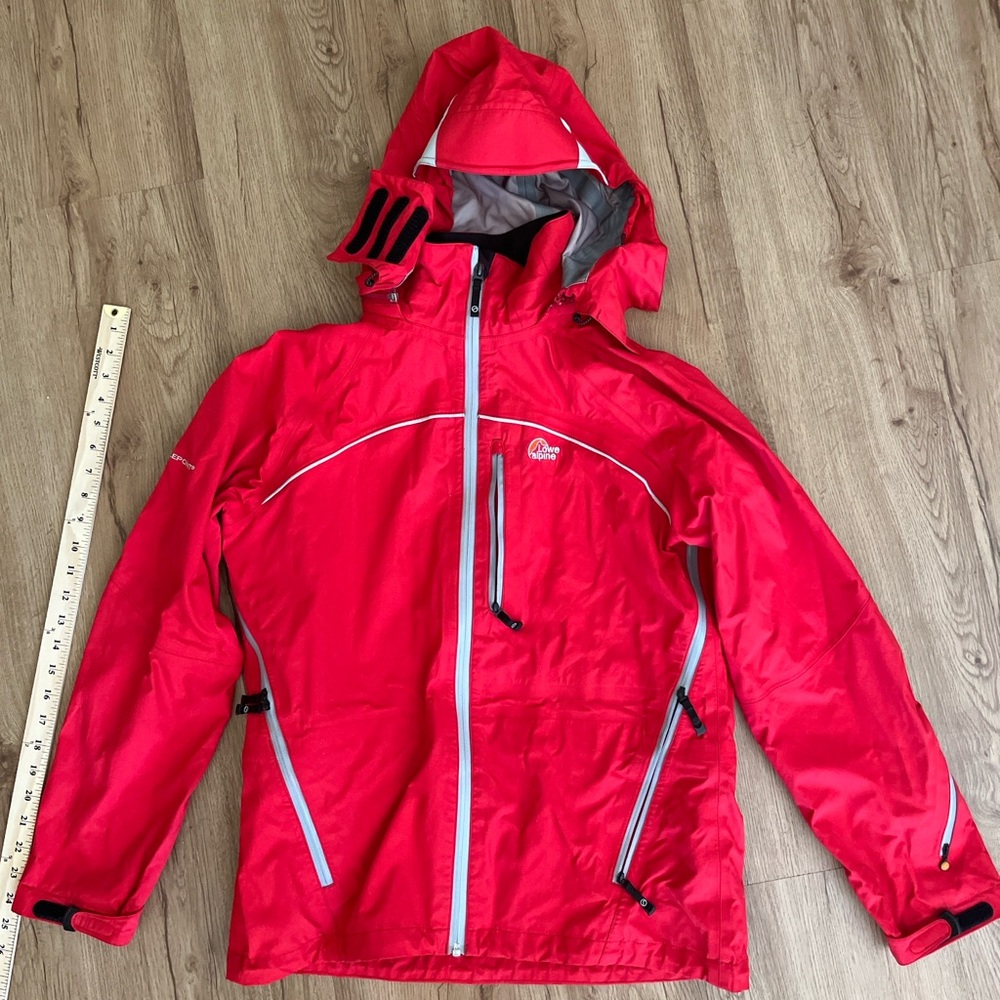 Lowe Alpine Women’s Red Waterproof Ski Jacket Alpine Shell Size M